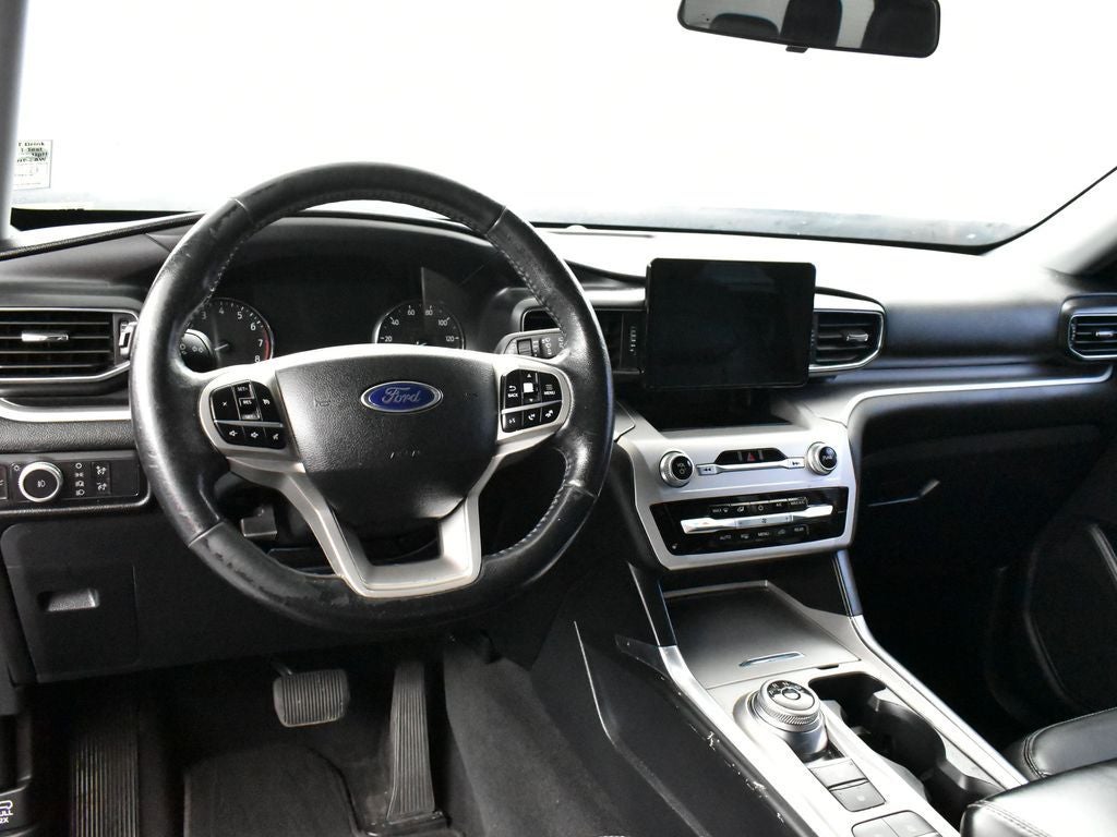 2021 Ford Explorer XLT 202A