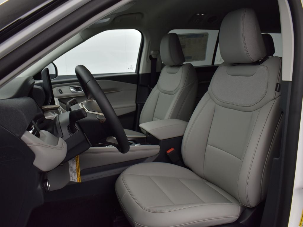 2026 Ford Explorer Active 200A