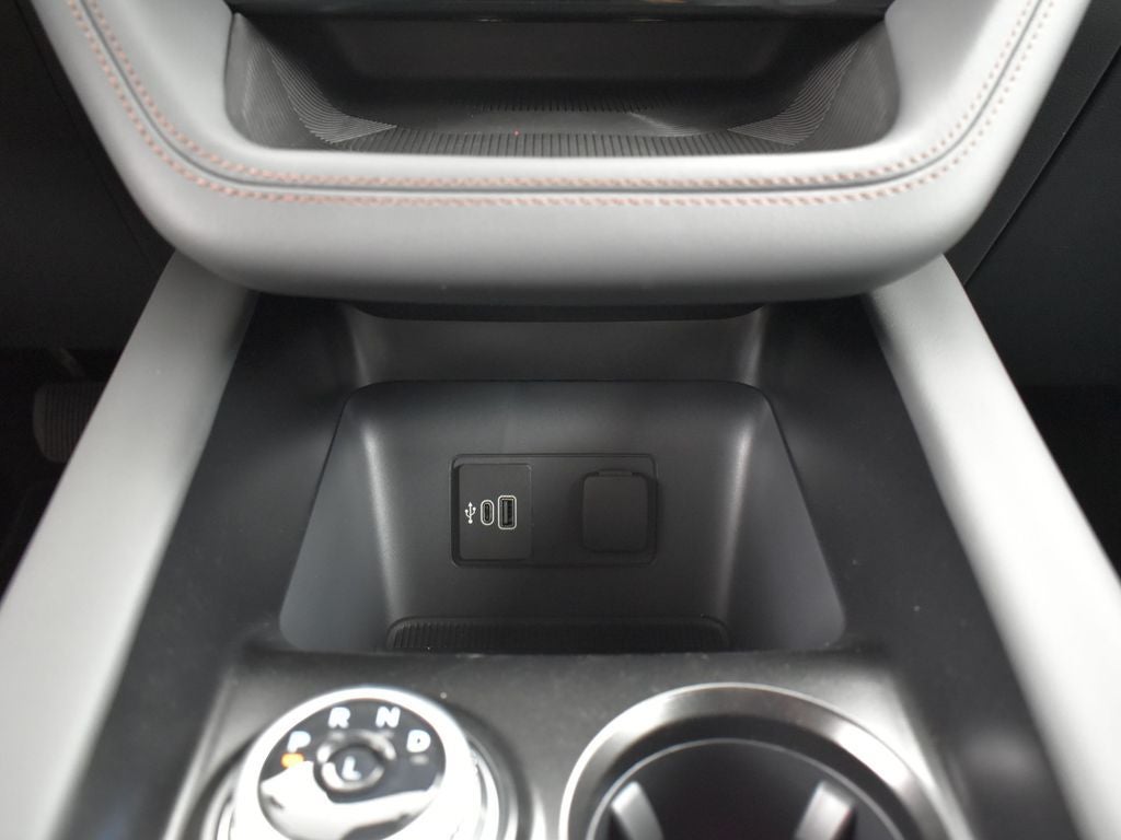 2026 Ford Explorer Active 200A