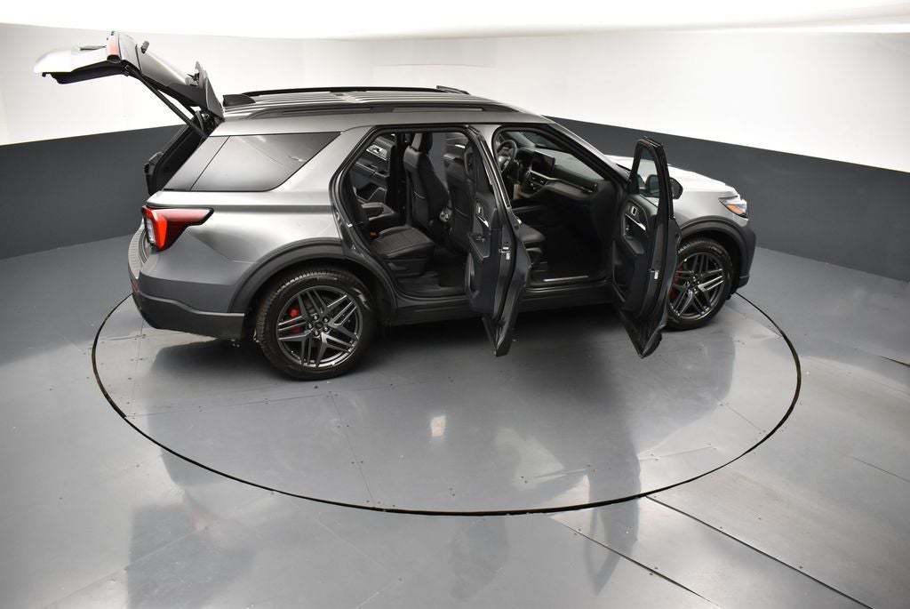2026 Ford Explorer ST-Line 300A