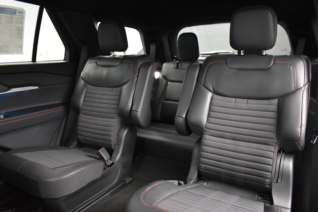 2026 Ford Explorer ST-Line 300A