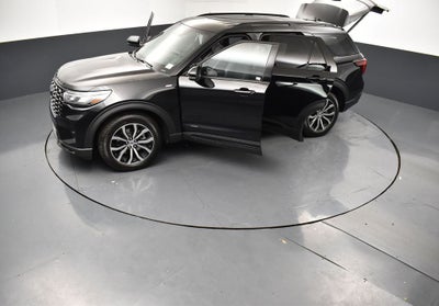 2026 Ford Explorer ST-Line 300A