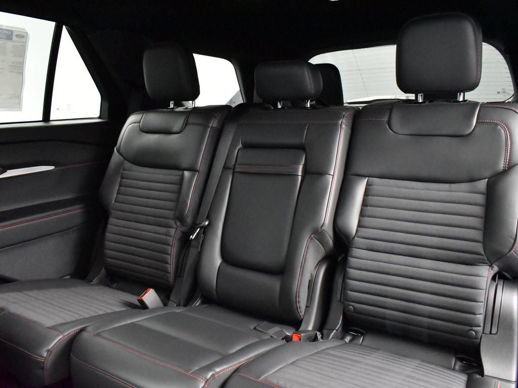 2026 Ford Explorer ST-Line 300A