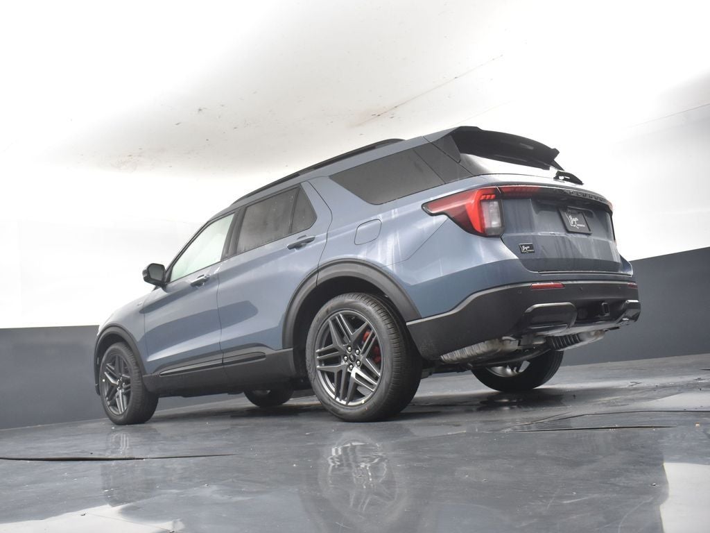 2026 Ford Explorer ST-Line 300A