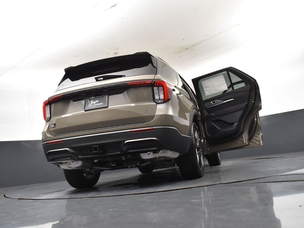 2026 Ford Explorer ST-Line 300A