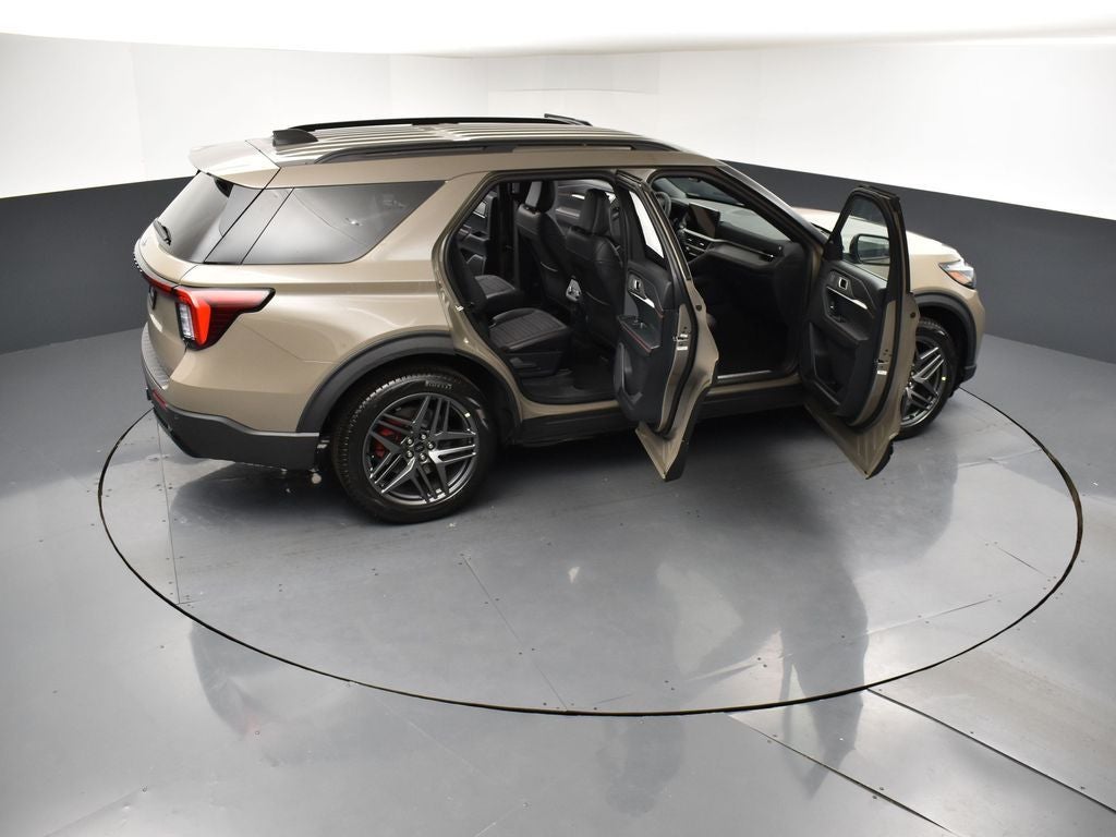 2026 Ford Explorer ST-Line 300A