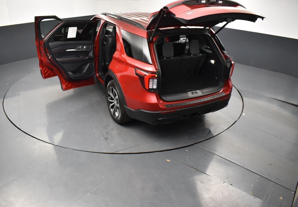 2026 Ford Explorer ST-Line 300A