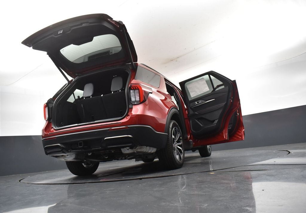 2026 Ford Explorer ST-Line 300A