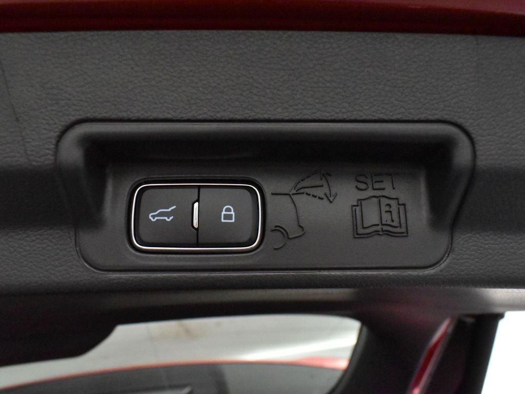 2026 Ford Explorer ST-Line 300A