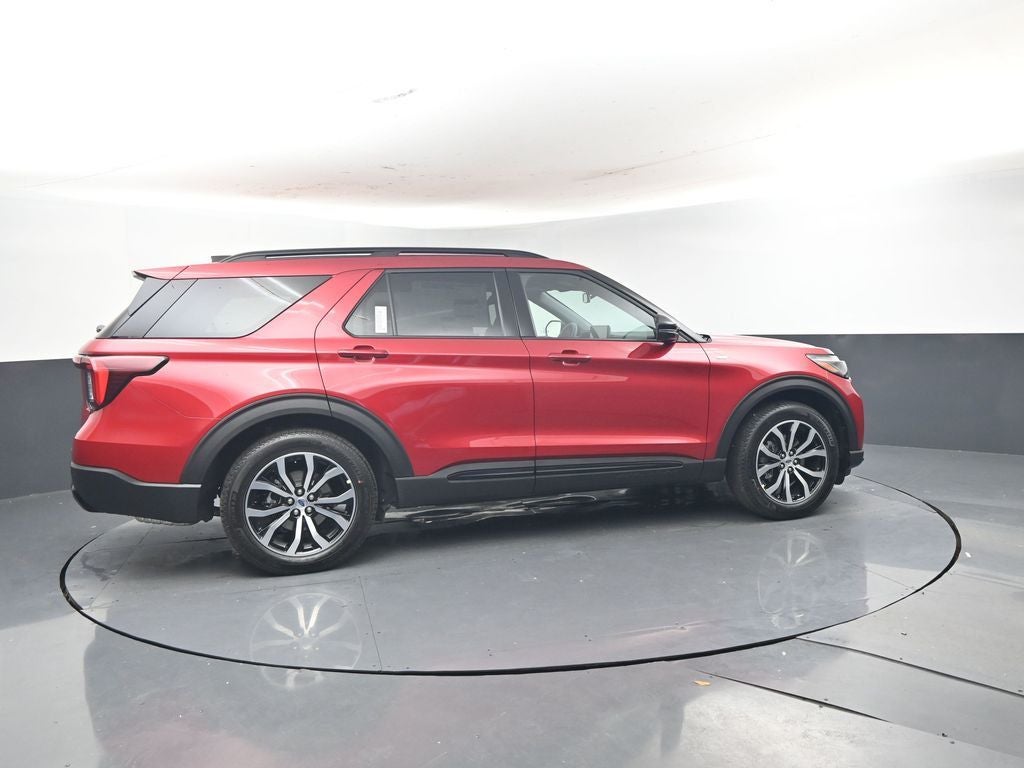 2026 Ford Explorer ST-Line 300A