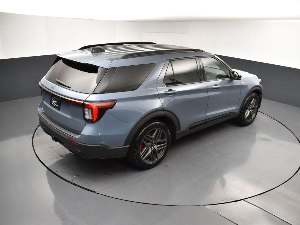 2026 Ford Explorer ST-Line 300A