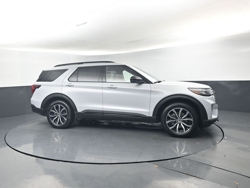 2026 Ford Explorer ST-Line 300A