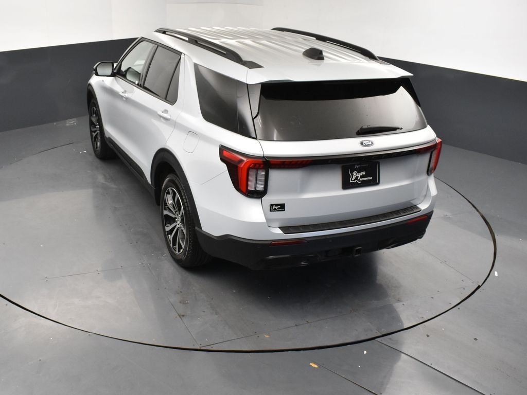 2026 Ford Explorer ST-Line 300A