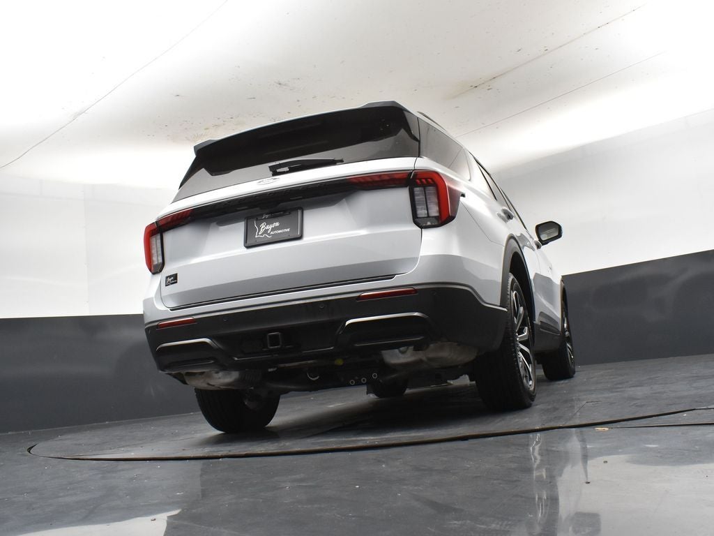 2026 Ford Explorer ST-Line 300A