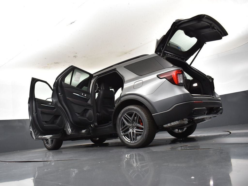 2026 Ford Explorer ST-Line 300A