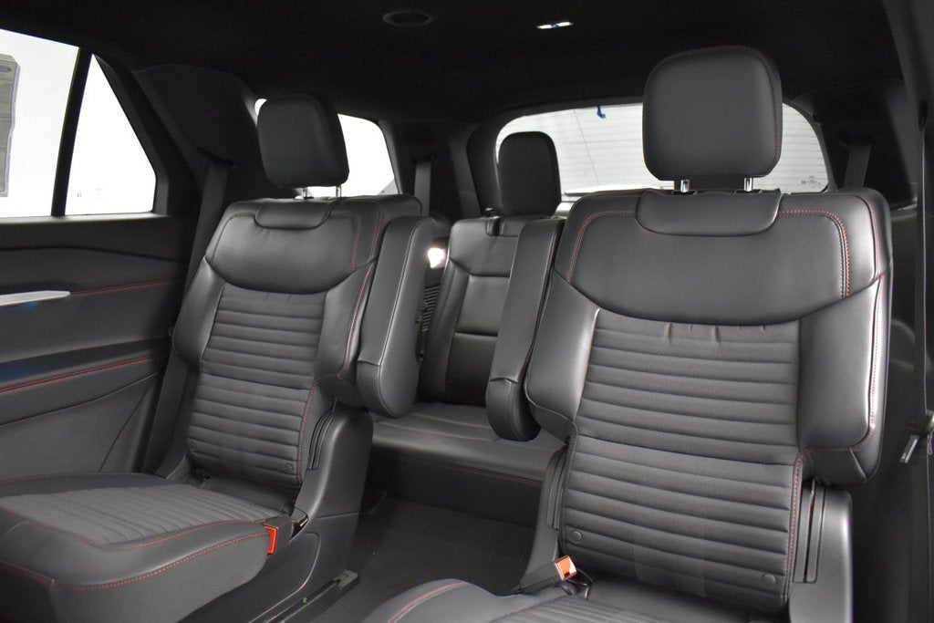 2027 Ford Explorer ST-Line 300A