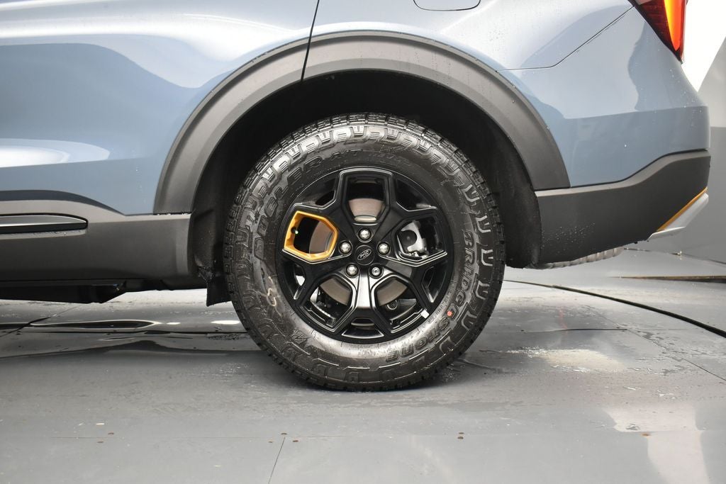 2026 Ford Explorer Tremor 800A