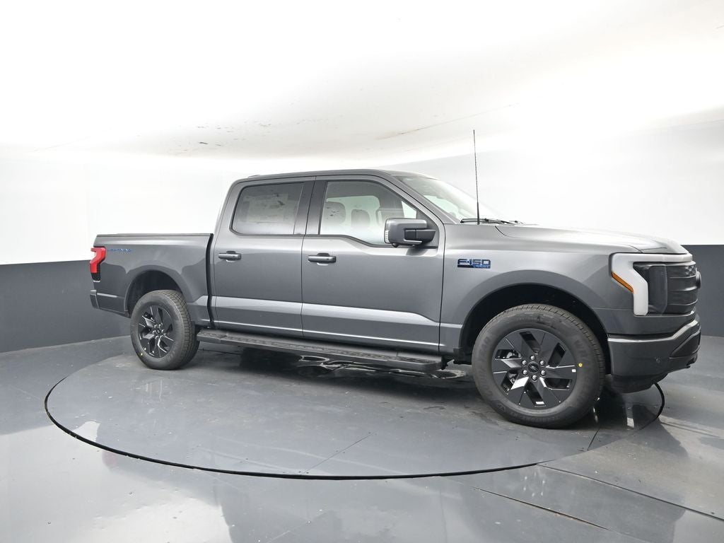 2025 Ford F-150 Lightning Lariat 511A