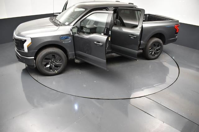 2025 Ford F-150 Lightning Lariat 511A