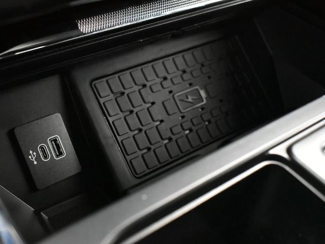 2025 Ford F-150 Lightning Lariat 511A