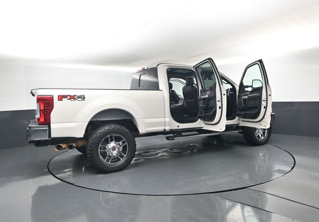 2017 Ford F-250SD Lariat 608A