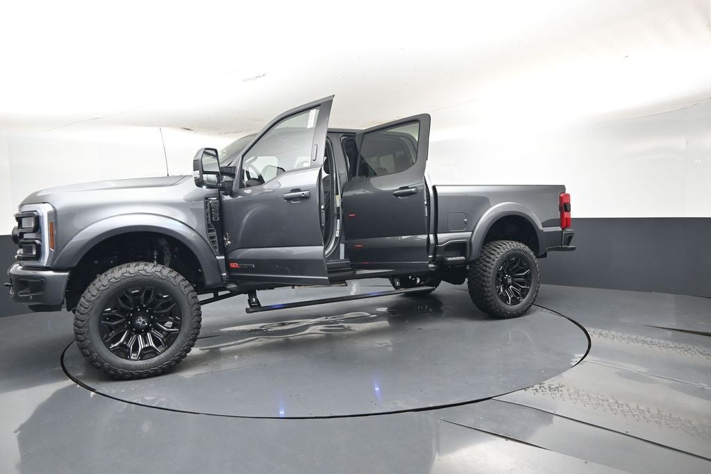 2026 Ford F-250SD Lariat Black Widow