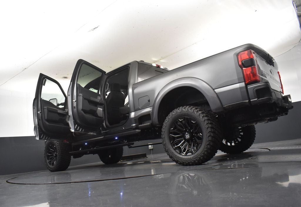 2026 Ford F-250SD Lariat Black Widow