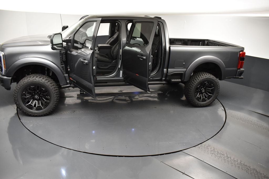 2026 Ford F-250SD Lariat Black Widow