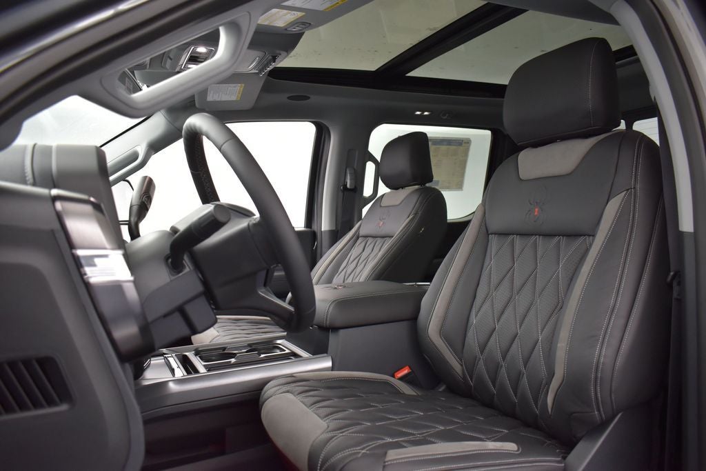 2026 Ford F-250SD Lariat Black Widow
