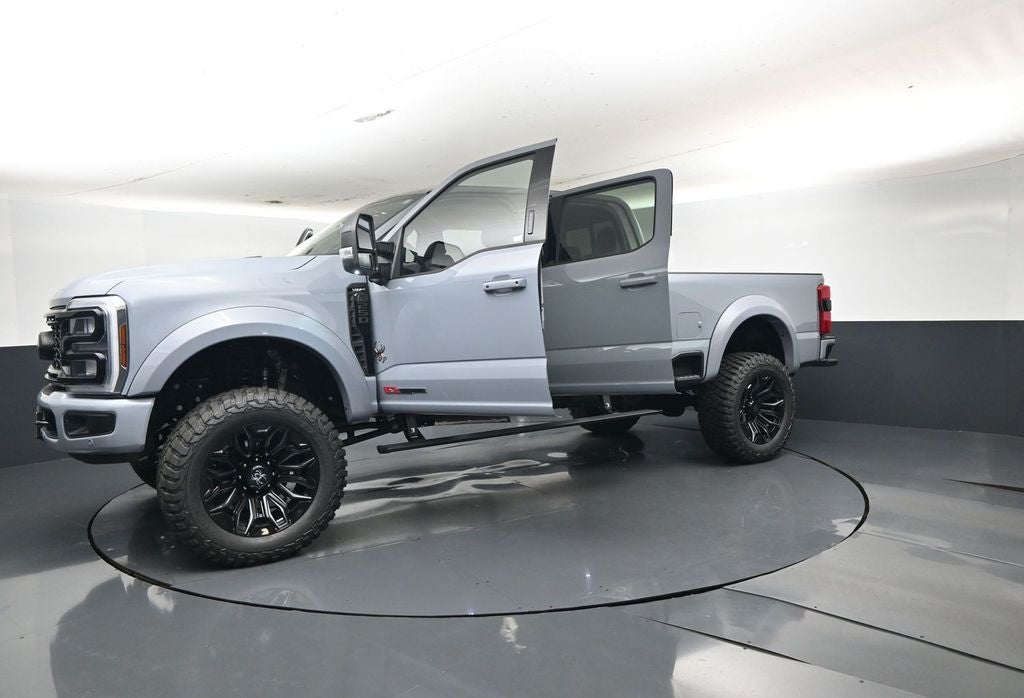 2026 Ford F-250SD Lariat Black Widow