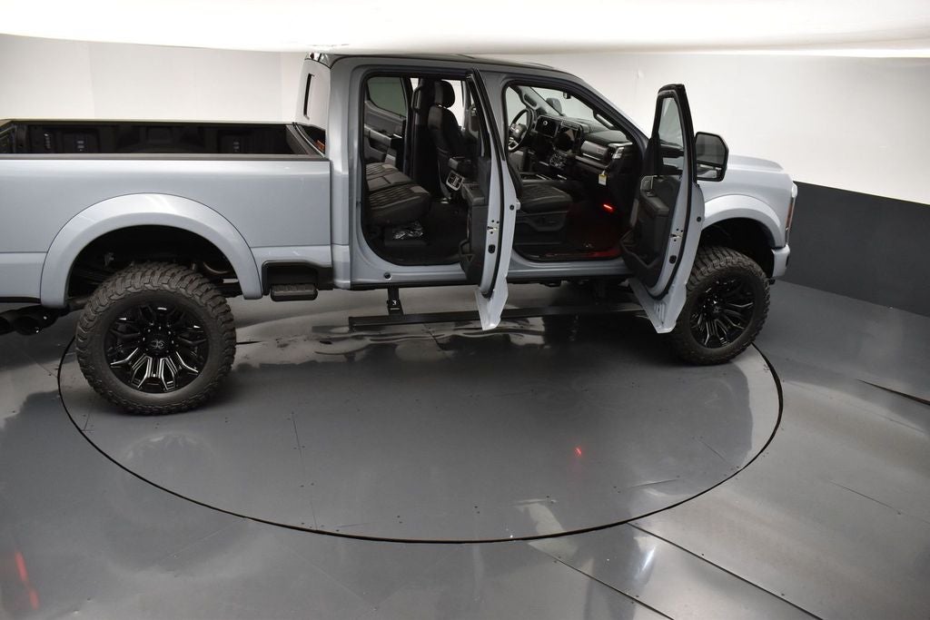 2026 Ford F-250SD Lariat Black Widow