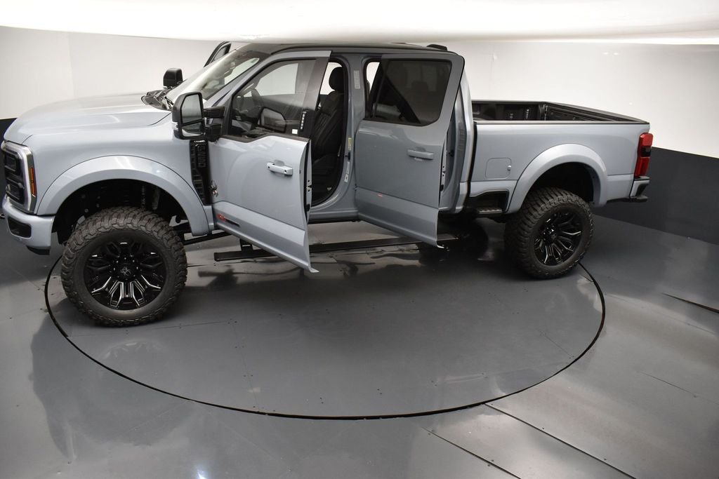 2026 Ford F-250SD Lariat Black Widow