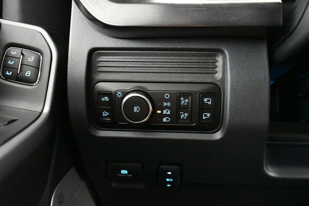 2026 Ford F-250SD Lariat Black Widow