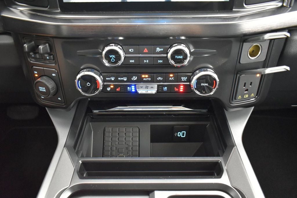 2026 Ford F-250SD Lariat Black Widow