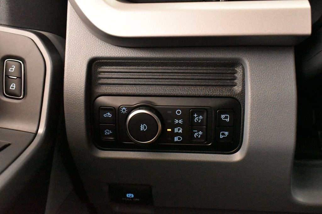 2027 Ford F-250SD XLT 603A