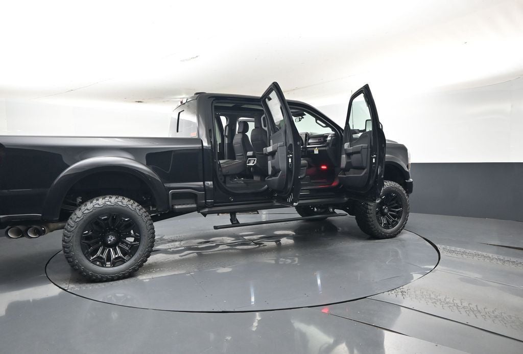 2026 Ford F-250SD Lariat Black Widow