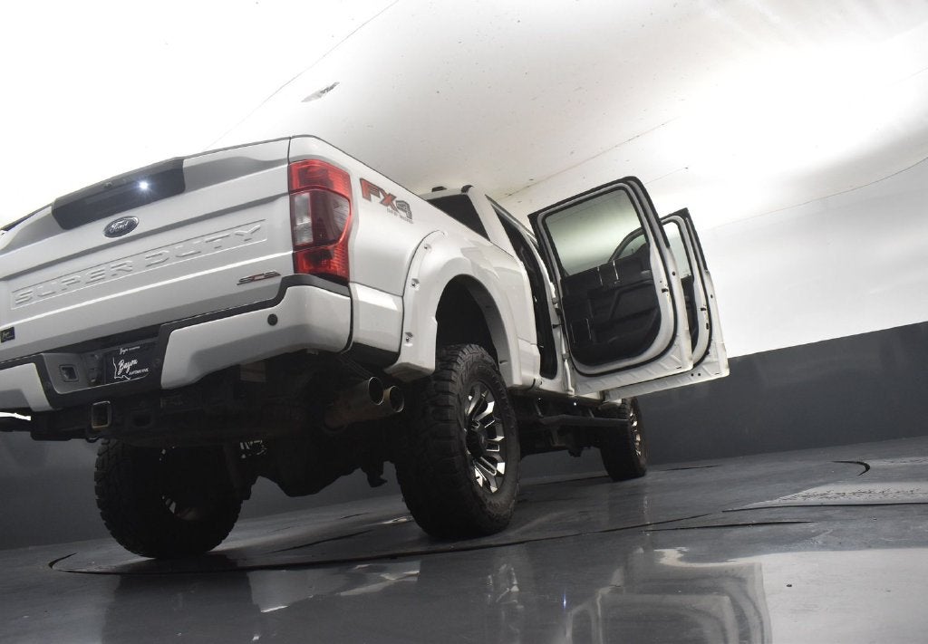 2021 Ford F-250SD Lariat Black Widow