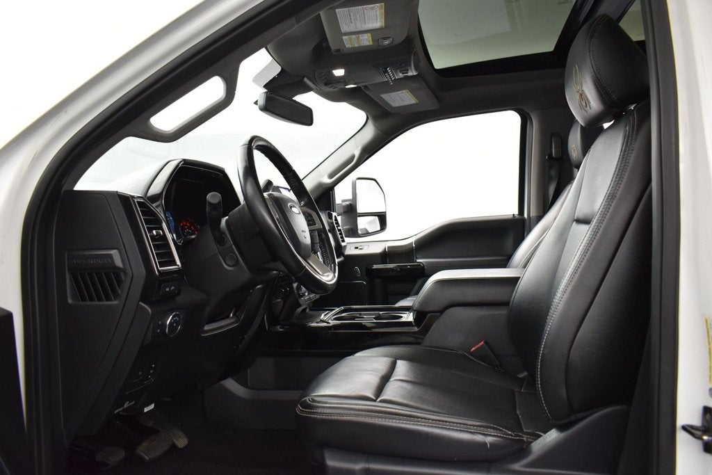2021 Ford F-250SD Lariat Black Widow