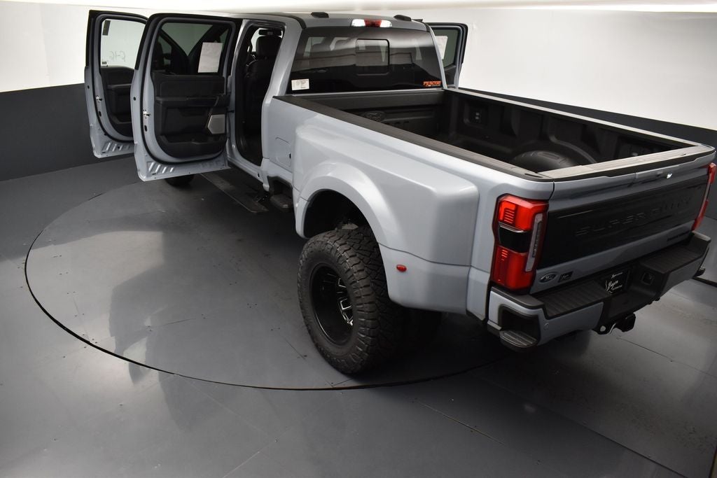 2026 Ford F-350SD SCA Black Widow