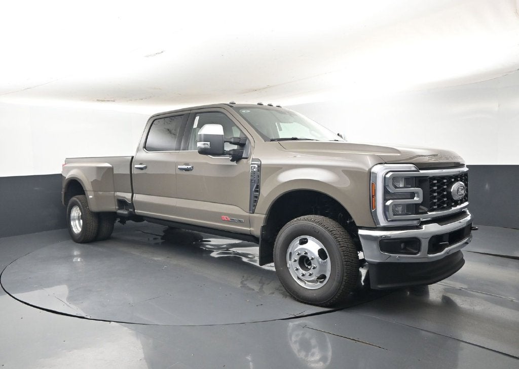 2027 Ford F-350SD Lariat DRW 628A