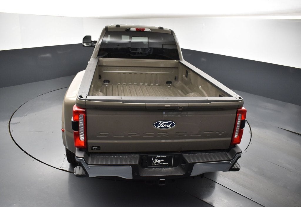 2027 Ford F-350SD Lariat DRW 628A