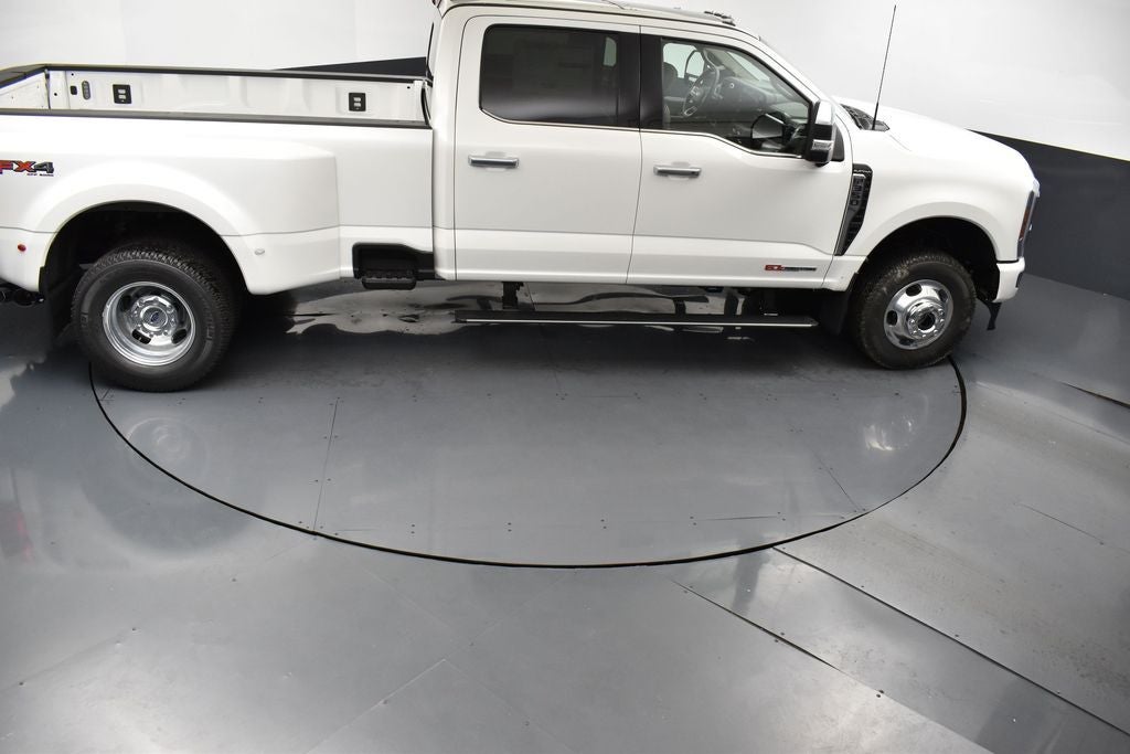 2026 Ford F-350SD Platinum DRW 723A