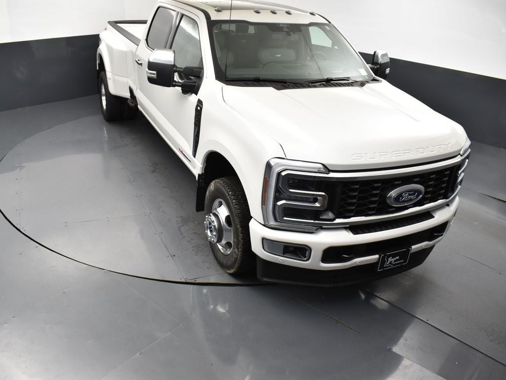 2026 Ford F-350SD Platinum DRW 723A