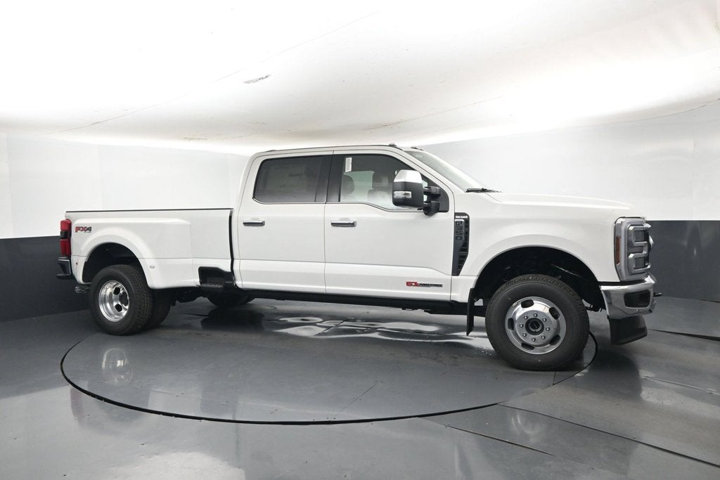 2027 Ford F-350SD King Ranch DRW