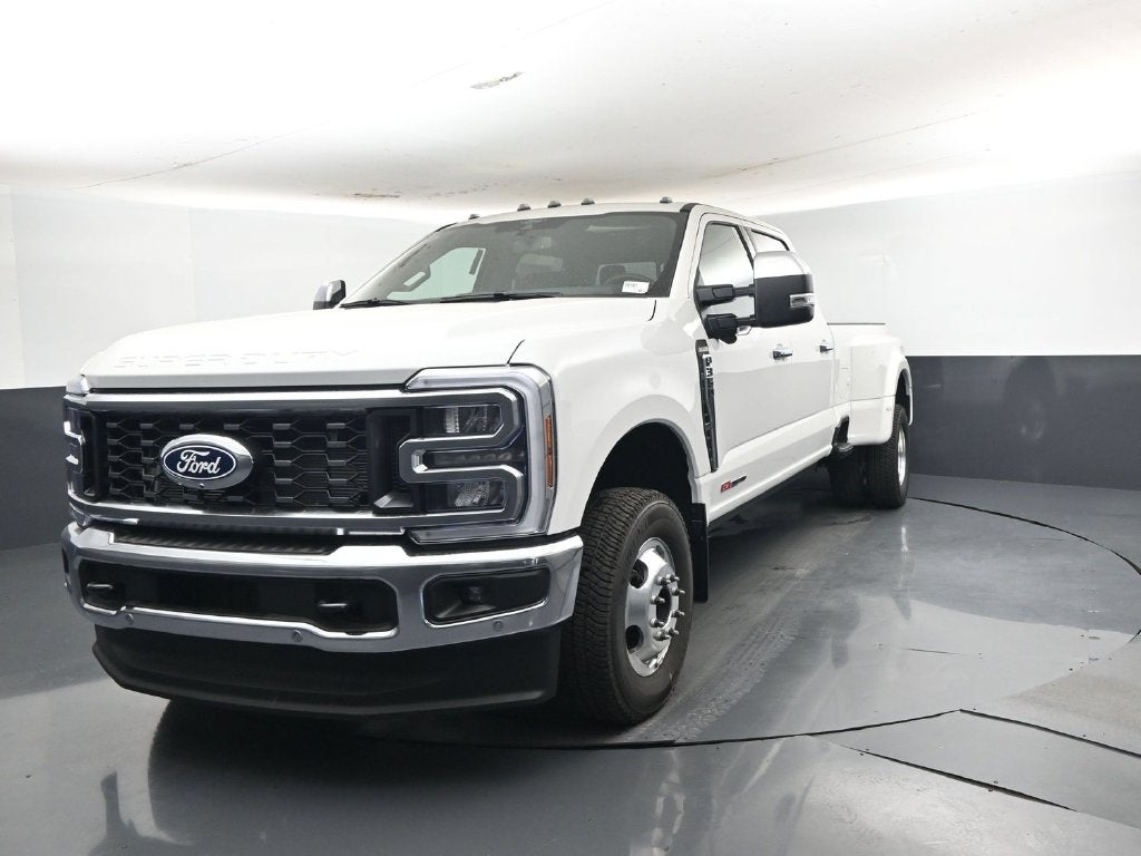 2027 Ford F-350SD King Ranch DRW