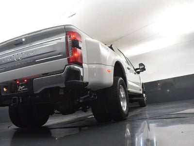 2027 Ford F-350SD King Ranch DRW