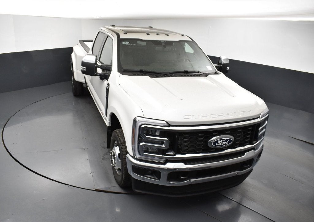 2027 Ford F-350SD King Ranch DRW