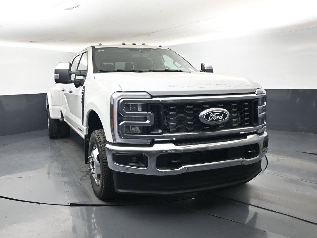 2027 Ford F-350SD King Ranch DRW
