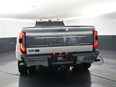 2027 Ford F-350SD King Ranch DRW