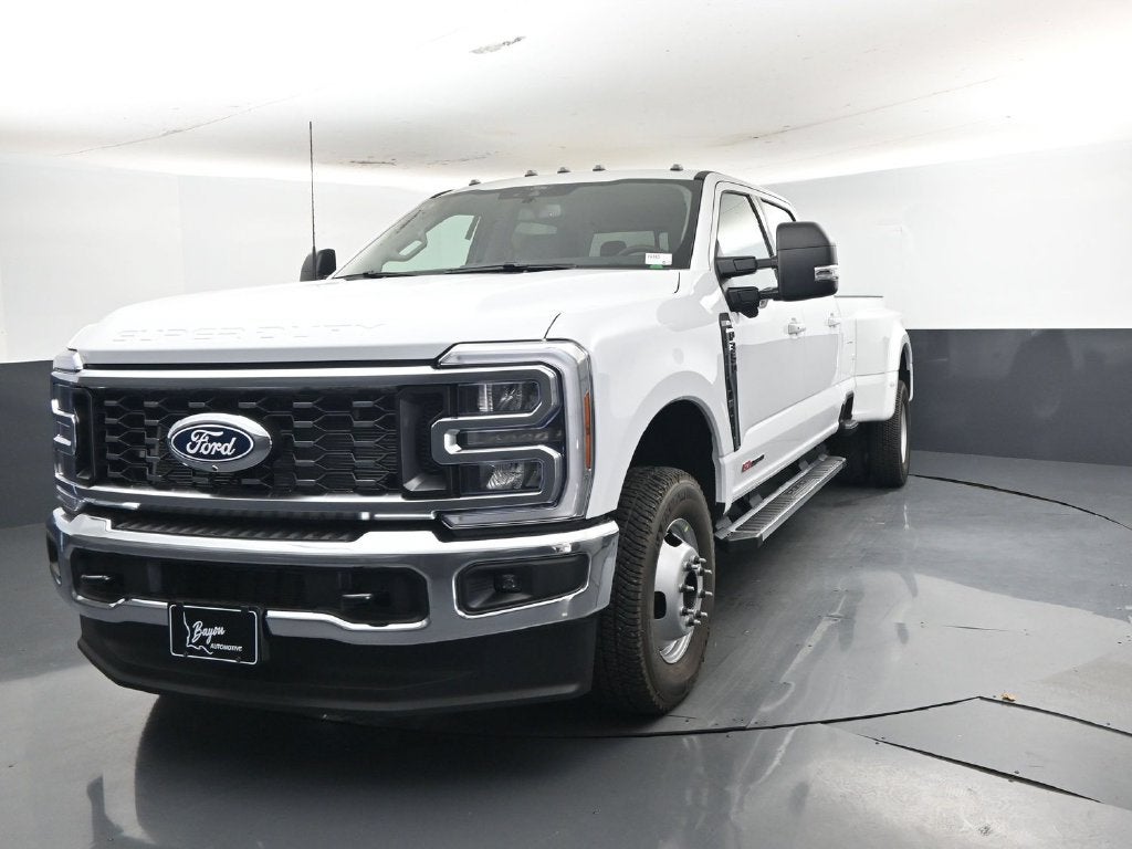 2027 Ford F-350SD XLT DRW